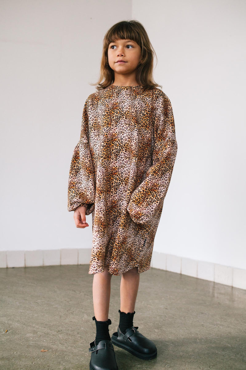 LEOPARD HEART SWEAT DRESS RUFOUS BROWN