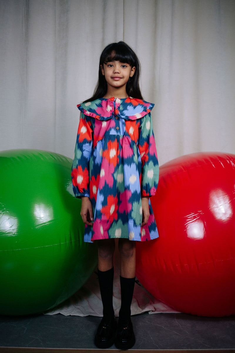 DAZZLING FLOWER DRESS WHISPER BLOOM